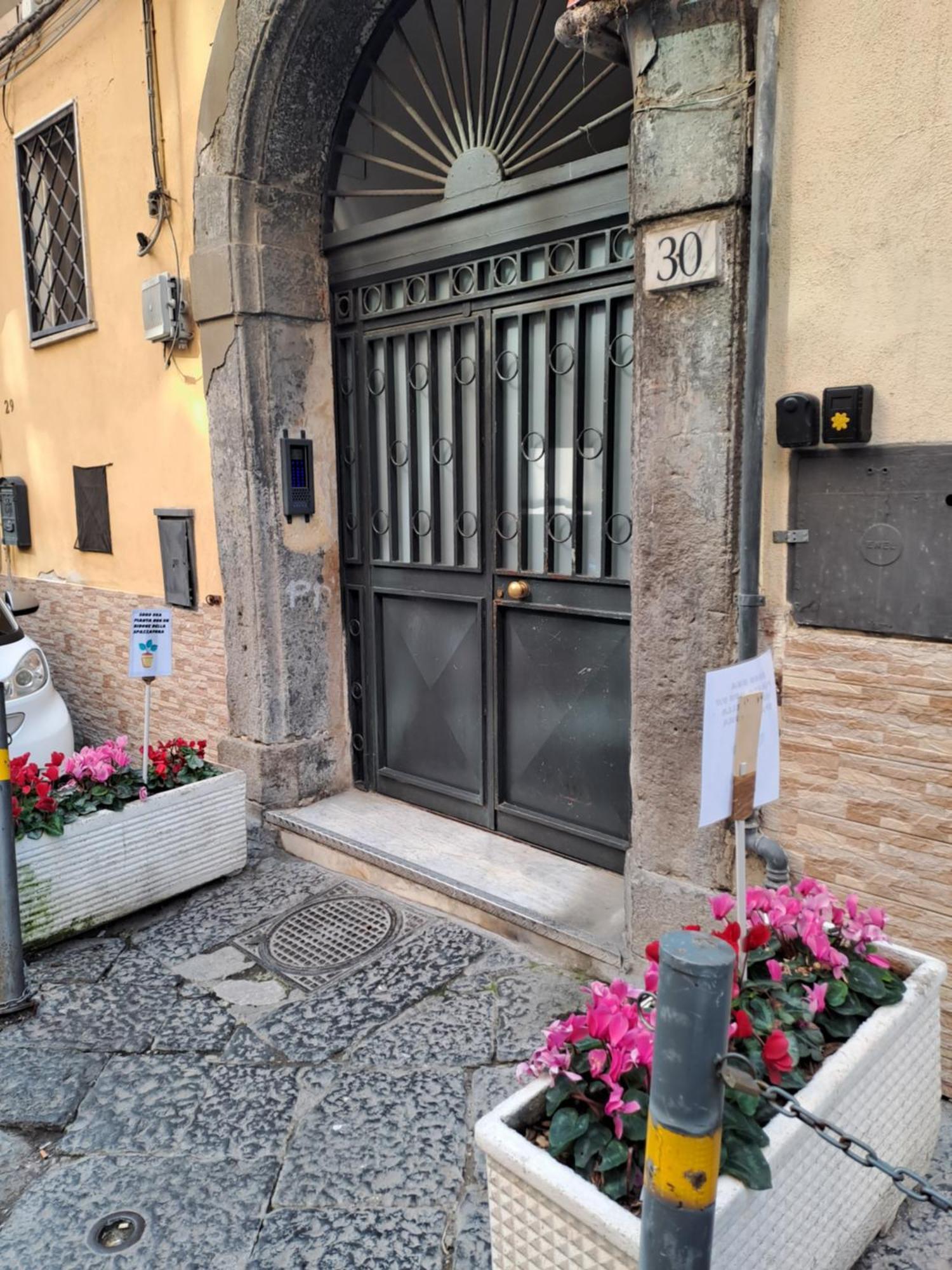 Al Numero 1 Naples Exterior photo